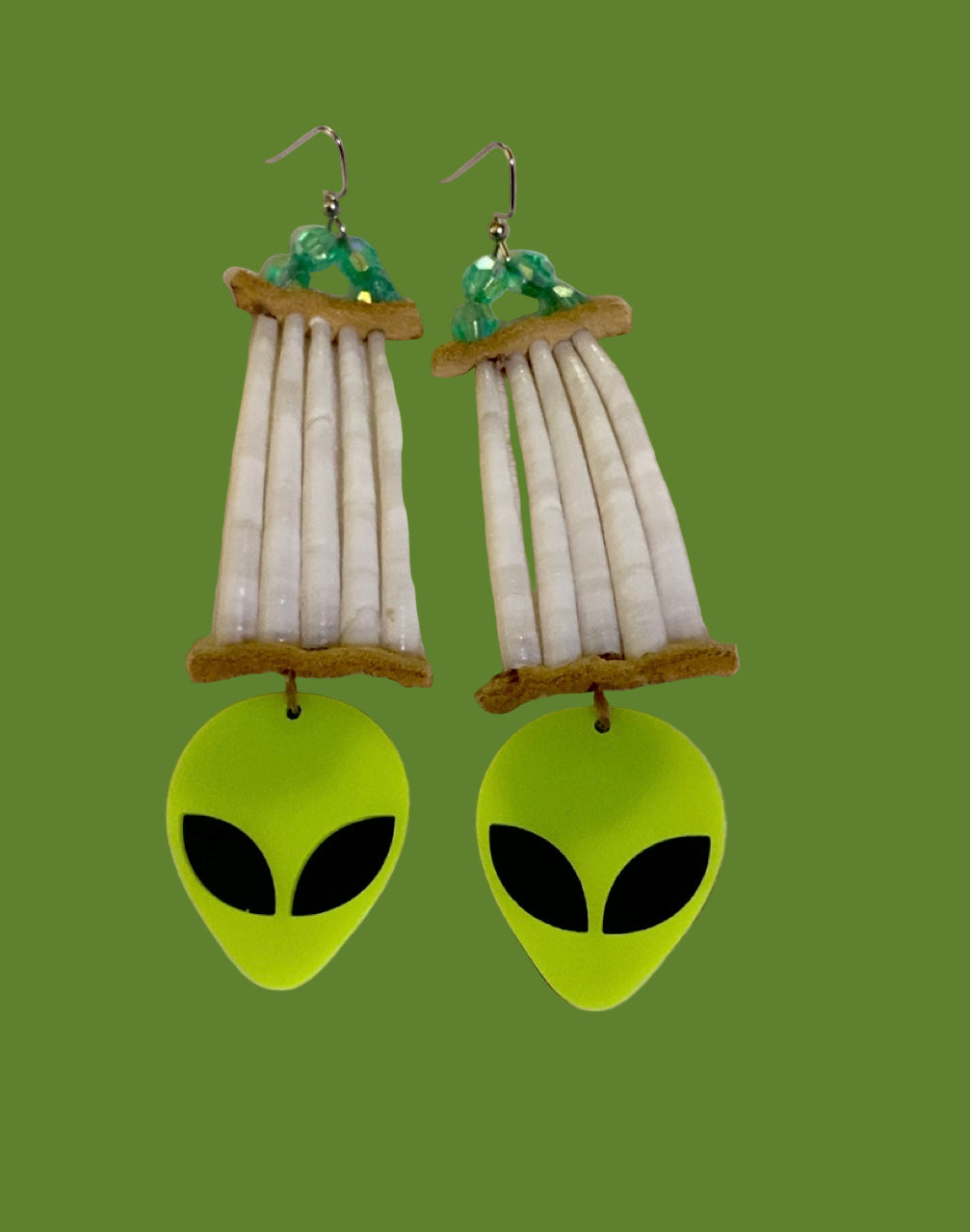 Alien Dantilium earrings