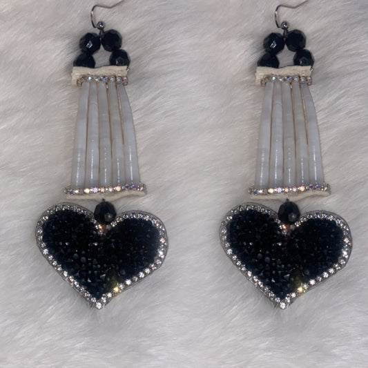 Black Heart Dantilium earrings